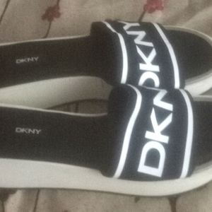 Dkny women sandals (size11)